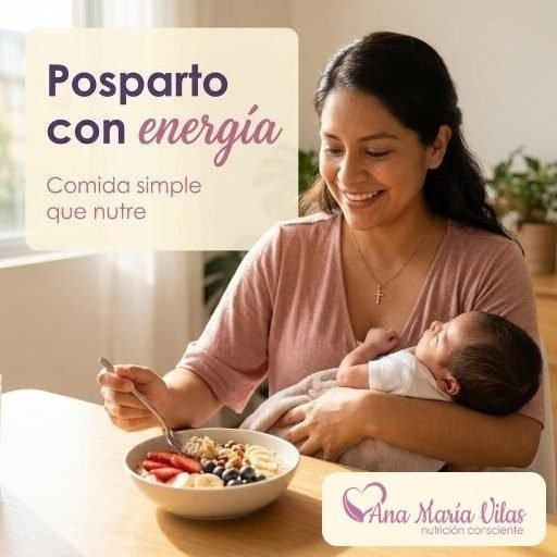 Qué comer en el posparto: mamá con su bebé comiendo un plato nutritivo y fácil